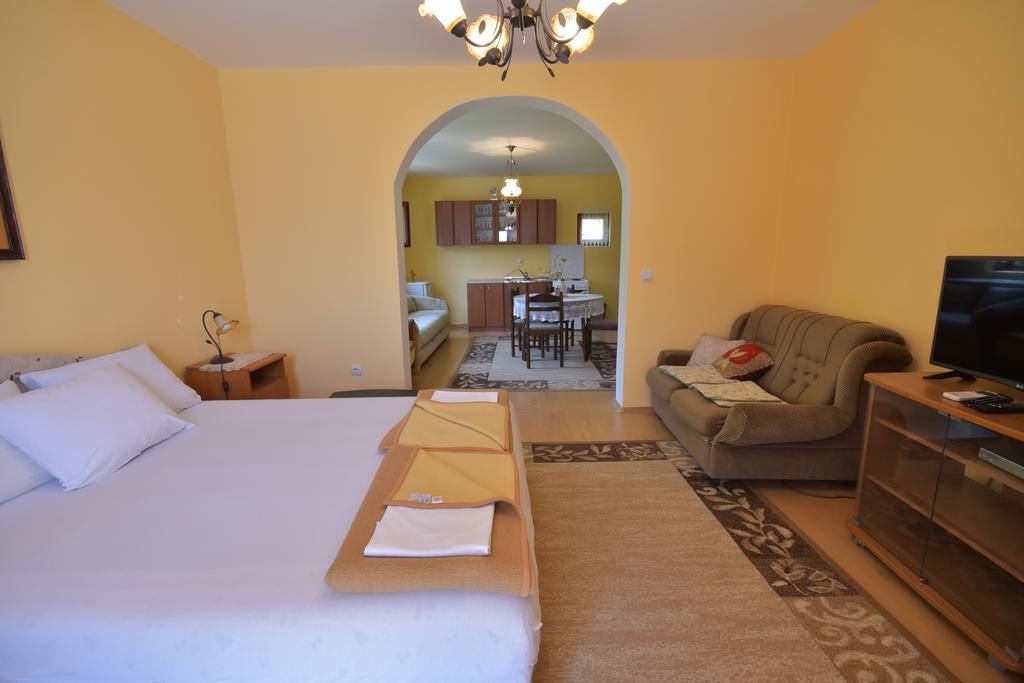 Apartments Biga Donji Morinj Pokój zdjęcie